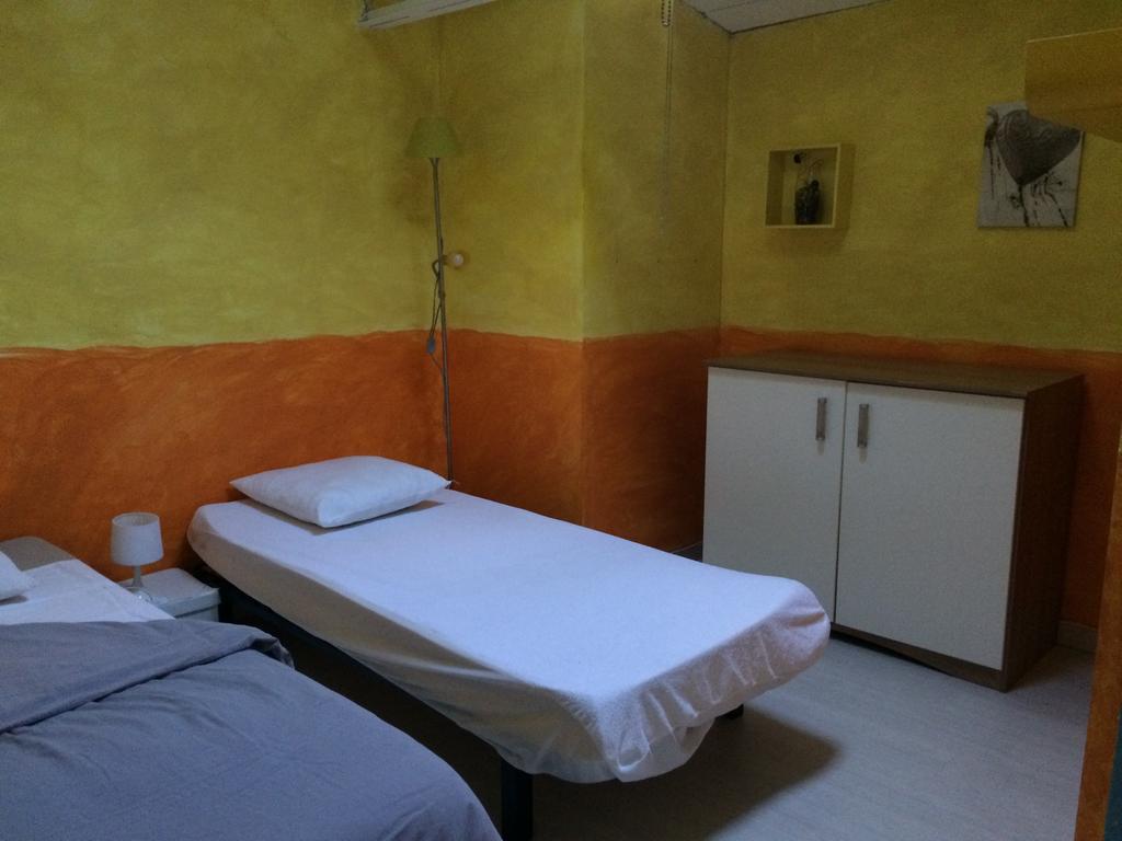 Duplex Avec Terrasse Tropezienne Daire Pézenas Dış mekan fotoğraf